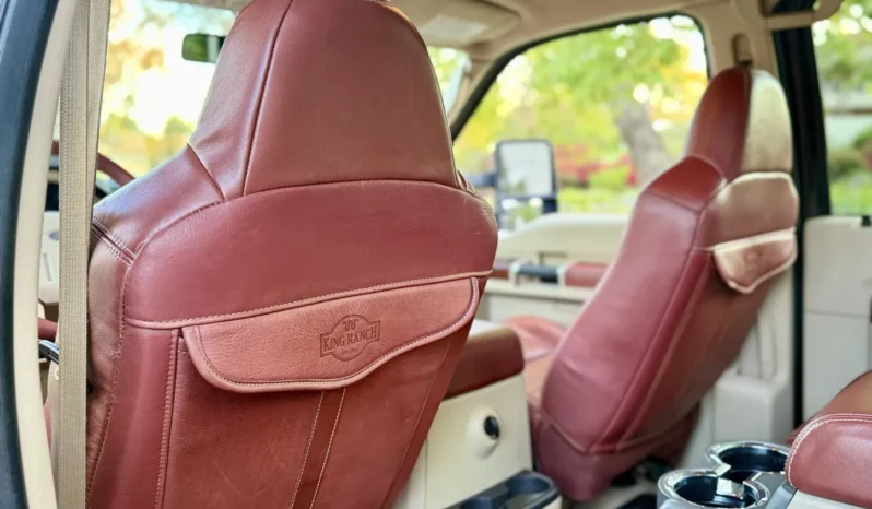 
								2009 Ford F-250 King Ranch Crew Cab Power Stroke full									