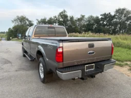 
										2010 Ford F-250 XLT Crew Cab Power Stroke full									