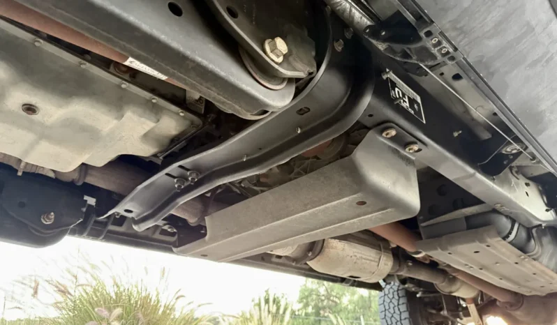 
								2009 Ford F-250 King Ranch Crew Cab Power Stroke full									