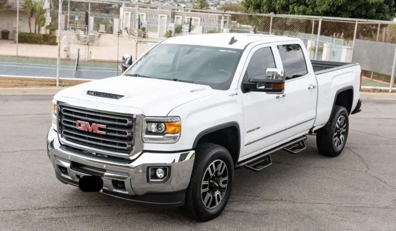 
								2019 GMC Sierra 2500HD SLT Crew Cab Duramax full									