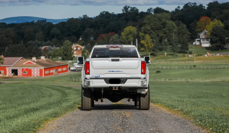 
								2020 GMC Sierra 2500HD Denali Crew Cab Duramax full									
