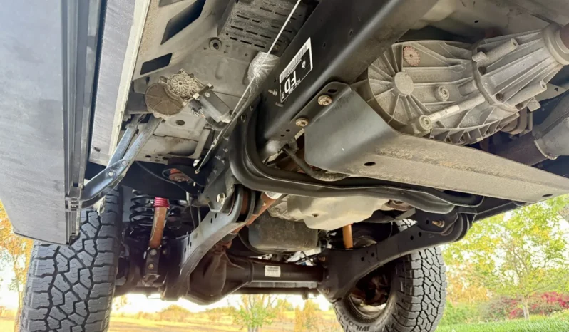 
								2009 Ford F-250 King Ranch Crew Cab Power Stroke full									