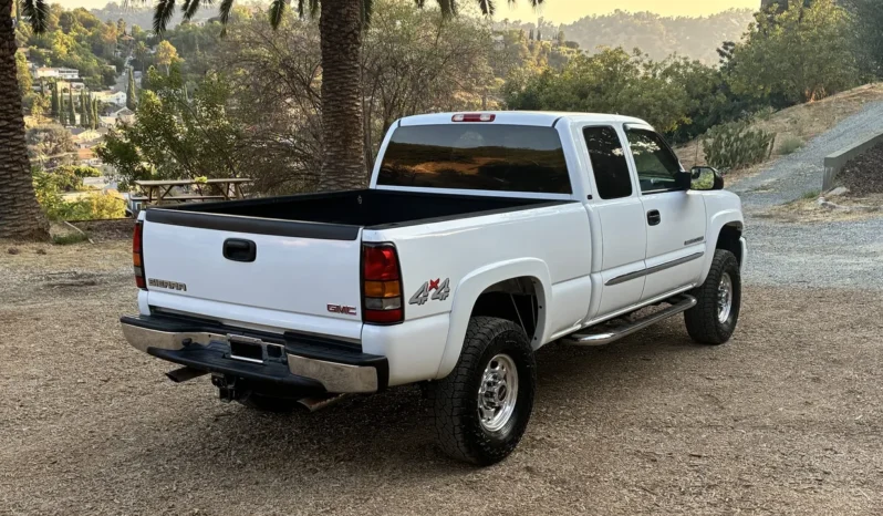 
								2005 GMC Sierra 2500HD SLT 4×4 full									