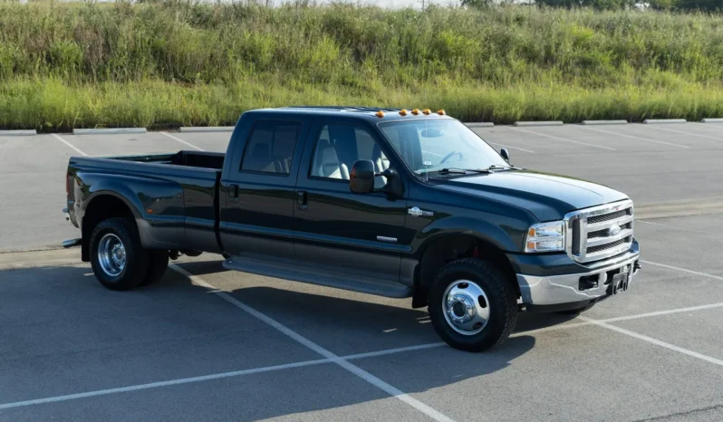 
								2005 Ford F-350 Super Duty King Ranch Crew Cab full									