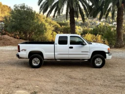 
										2005 GMC Sierra 2500HD SLT 4×4 full									