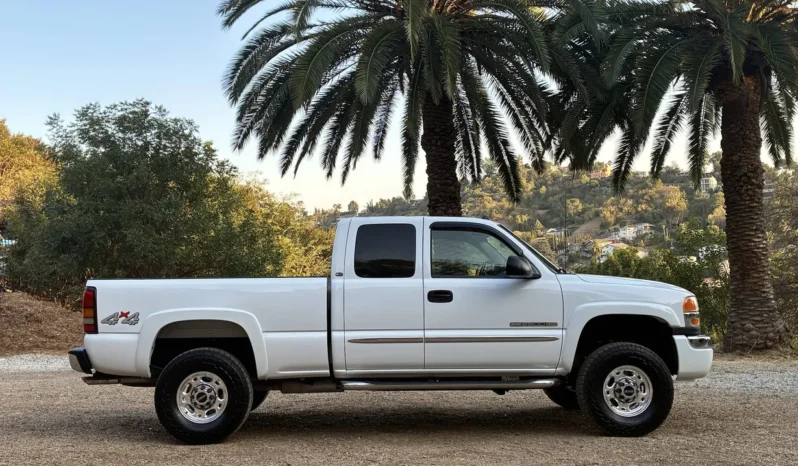 
								2005 GMC Sierra 2500HD SLT 4×4 full									