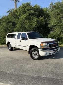 
										2005 GMC Sierra 2500HD SLT Extended Cab full									