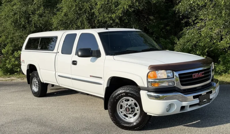 
								2005 GMC Sierra 2500HD SLT Extended Cab full									