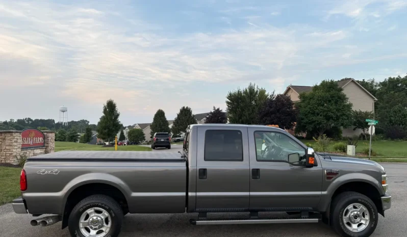 
								2010 Ford F-250 XLT Crew Cab Power Stroke full									
