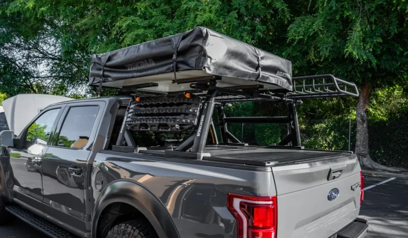 
								2018 Ford F-150 Raptor SuperCrew full									