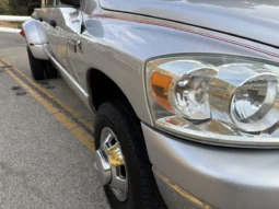 
										2007 Dodge Ram 3500 SLT Mega Cab Dually full									