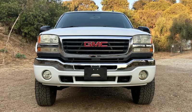 
								2005 GMC Sierra 2500HD SLT 4×4 full									