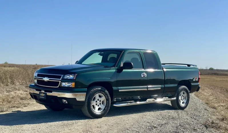 
								2006 Chevrolet Silverado 1500 LT 4×4 full									