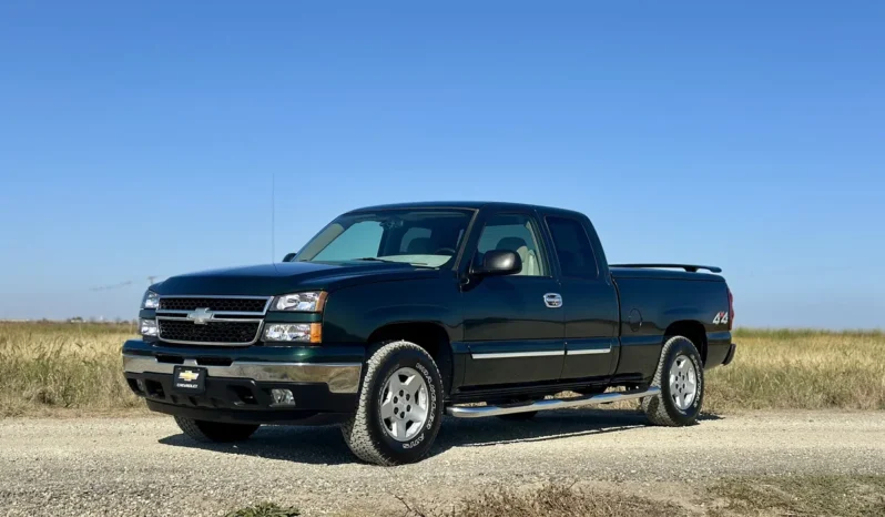 
								2006 Chevrolet Silverado 1500 LT 4×4 full									
