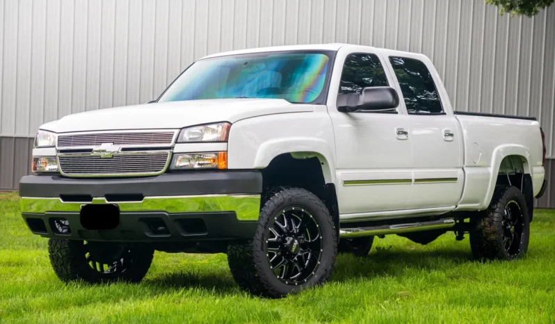 
								2005 Chevrolet Silverado 2500HD LS Crew Cab Duramax full									