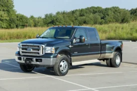 2005 Ford F-350 Super Duty King Ranch Crew Cab