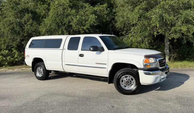 
								2005 GMC Sierra 2500HD SLT Extended Cab full									