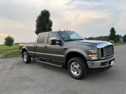 
										2010 Ford F-250 XLT Crew Cab Power Stroke full									