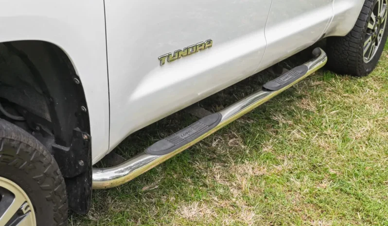 
								2018 Toyota Tundra SR5 Double Cab TRD Sport full									