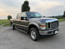 
										2010 Ford F-250 XLT Crew Cab Power Stroke full									