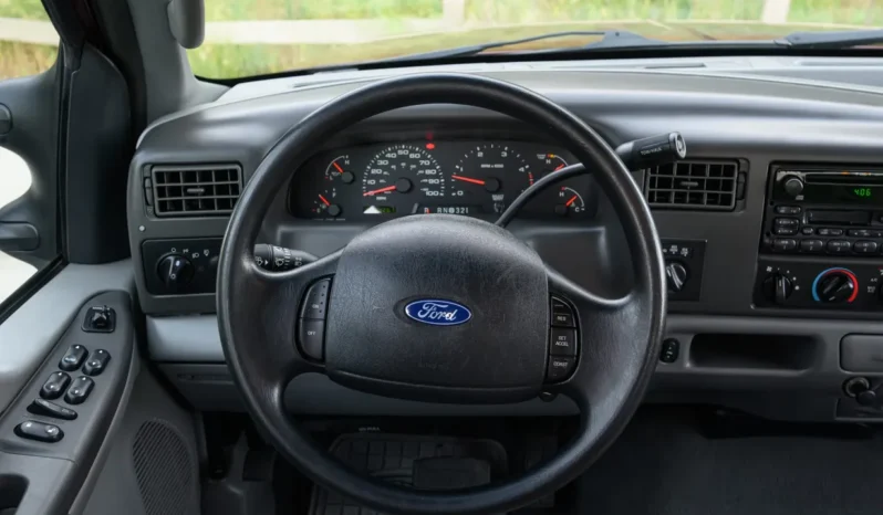 
								2004 Ford F-350 Super Duty XLT Crew Cab 4×4 full									