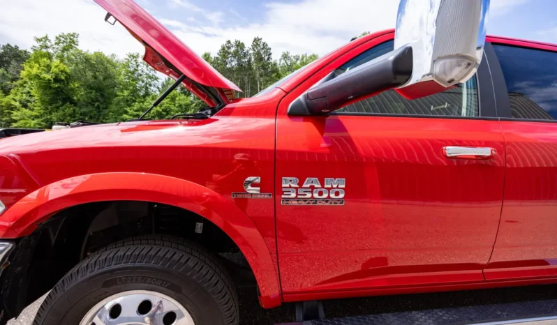 
								2018 Ram 3500 Laramie Crew Cab Dually full									