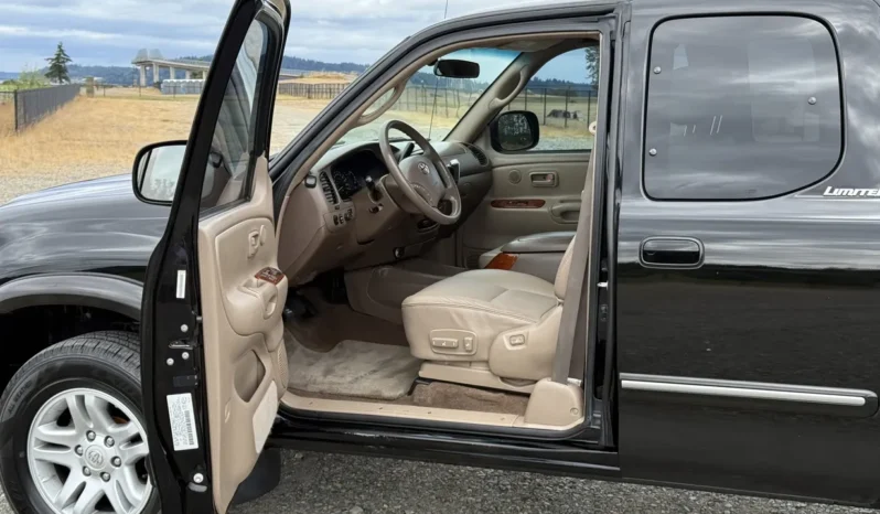 
								2004 Toyota Tundra Limited Access Cab V8 full									