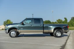 
										2005 Ford F-350 Super Duty King Ranch Crew Cab full									