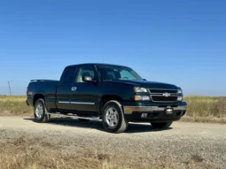 
										2006 Chevrolet Silverado 1500 LT 4×4 full									