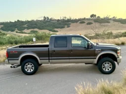 
										2009 Ford F-250 King Ranch Crew Cab Power Stroke full									
