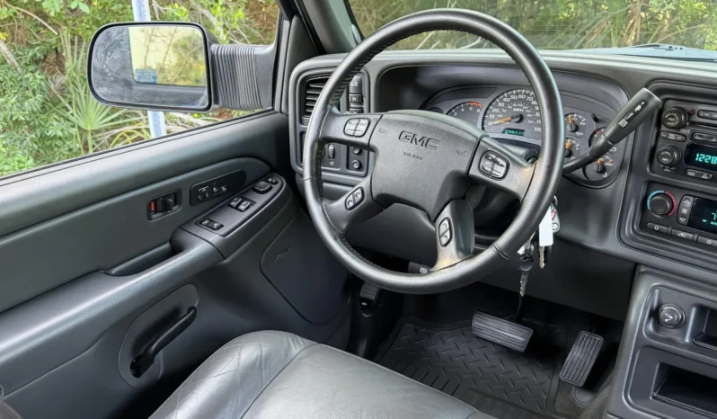 
								2005 GMC Sierra 2500HD SLT Extended Cab full									