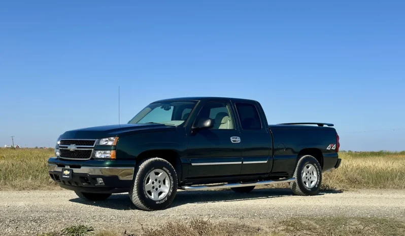 
								2006 Chevrolet Silverado 1500 LT 4×4 full									