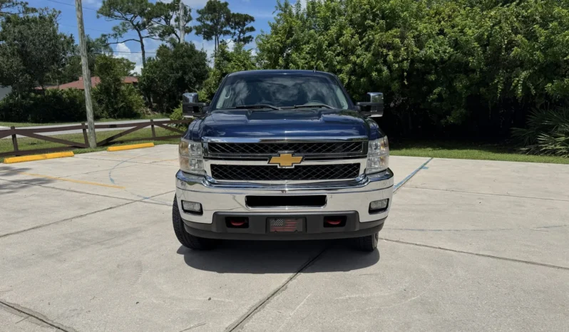 
								2011 Chevrolet Silverado 2500HD LTZ Extended Cab Duramax full									