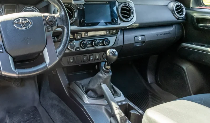 
								2016 Toyota Tacoma TRD Off-Road Double Cab V6 full									