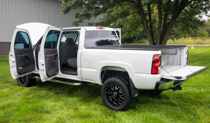 
								2005 Chevrolet Silverado 2500HD LS Crew Cab Duramax full									