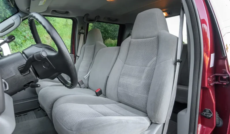 
								2004 Ford F-350 Super Duty XLT Crew Cab 4×4 full									