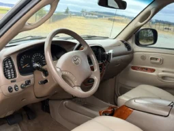 
										2004 Toyota Tundra Limited Access Cab V8 full									