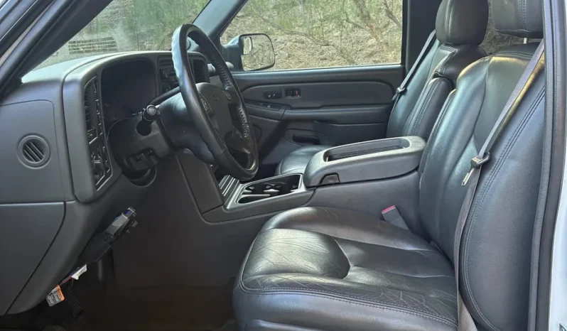 
								2005 GMC Sierra 2500HD SLT 4×4 full									