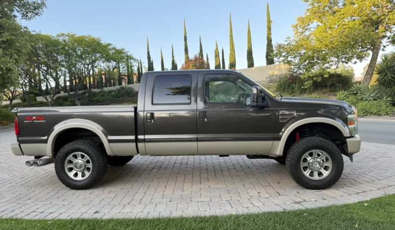 
								2009 Ford F-250 King Ranch Crew Cab Power Stroke full									
