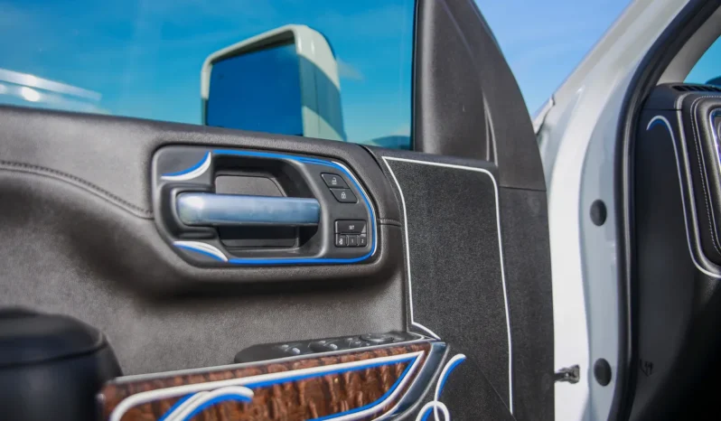 
								2020 GMC Sierra 2500HD Denali Crew Cab Duramax full									