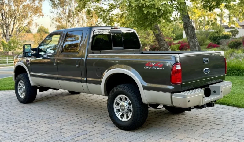 
								2009 Ford F-250 King Ranch Crew Cab Power Stroke full									