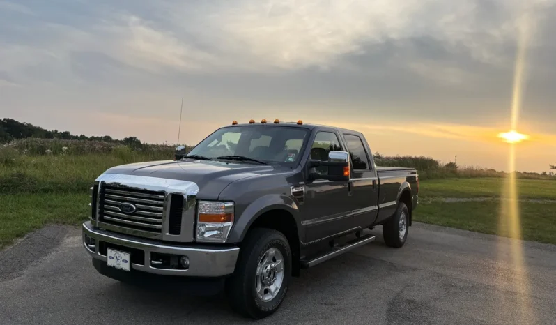 
								2010 Ford F-250 XLT Crew Cab Power Stroke full									