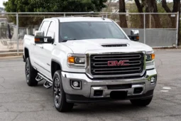 
										2019 GMC Sierra 2500HD SLT Crew Cab Duramax full									