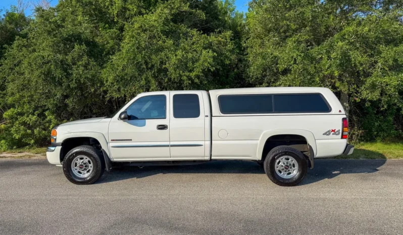 
								2005 GMC Sierra 2500HD SLT Extended Cab full									