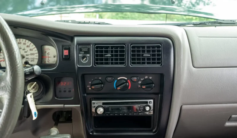 
								2004 Toyota Tacoma SR5 Xtracab TRD 4×4 full									