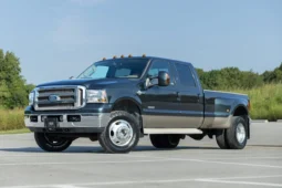 
										2005 Ford F-350 Super Duty King Ranch Crew Cab full									