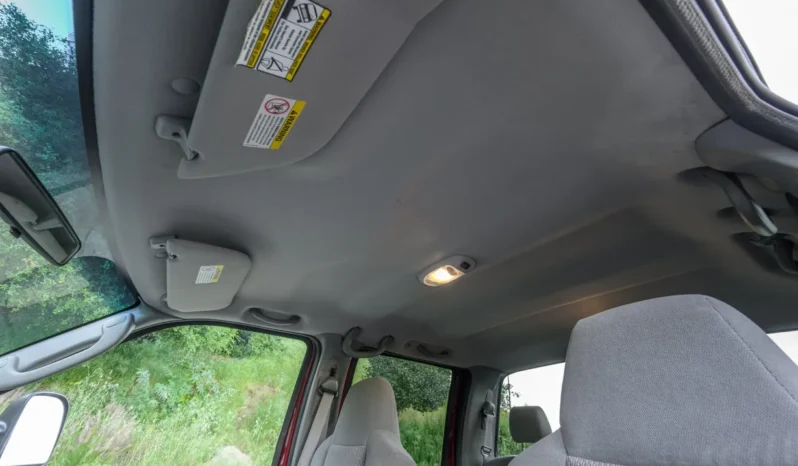 
								2004 Ford F-350 Super Duty XLT Crew Cab 4×4 full									
