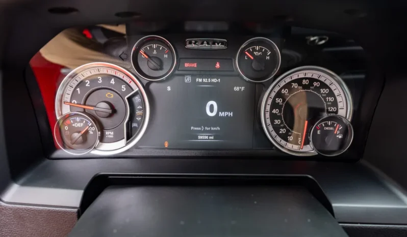 
								2018 Ram 3500 Laramie Crew Cab Dually full									