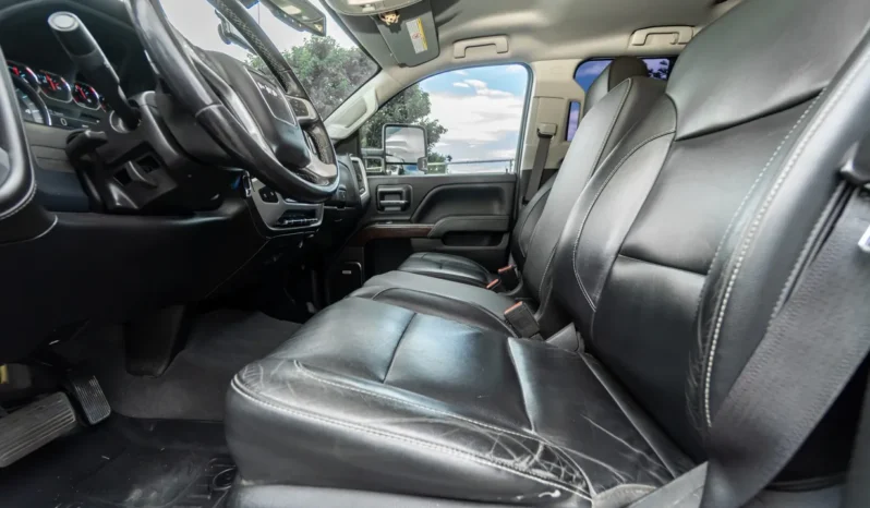 
								2019 GMC Sierra 2500HD SLT Crew Cab Duramax full									