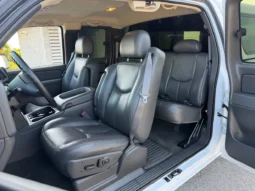 
										2005 GMC Sierra 2500HD SLT Extended Cab full									